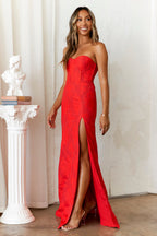 Valentine's Day - Amazing The Crowd Maxi Dress Red