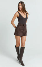 Jamie Bodysuit - V Neck Bodysuit in Chocolate